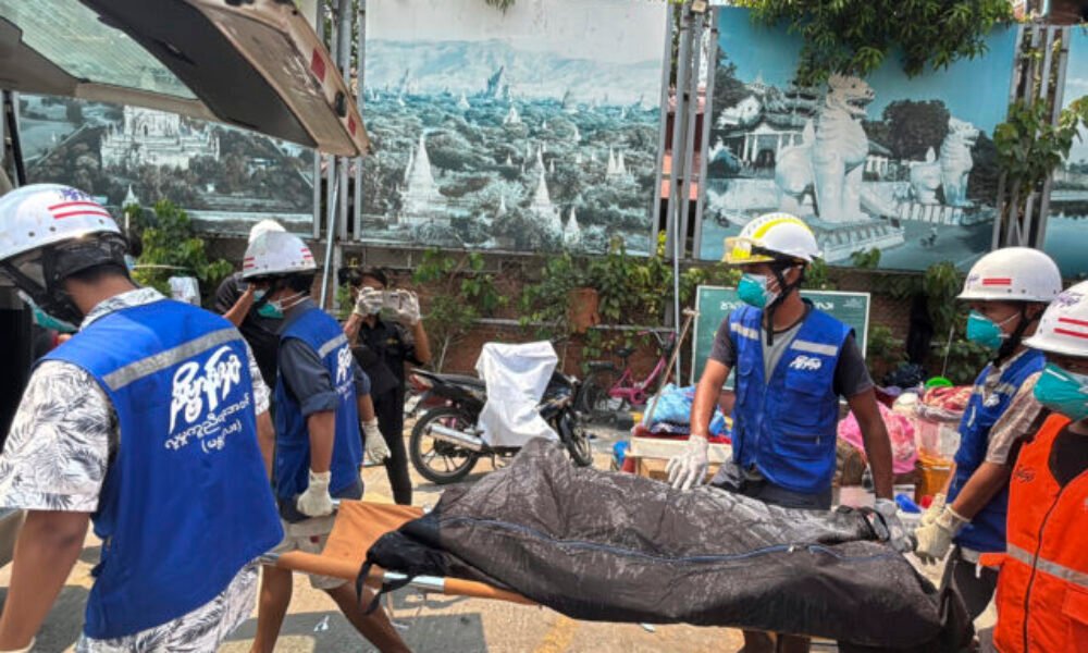 Počet obetí zemetrasenia v Mjanmarsku presiahol 3 300 mŕtvych, OSN opäť vyzvala svet na pomoc krajine