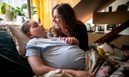 Deň narcisov už po 29-krát. S rakovinou zápasia aj bojovníci v našich príbehoch