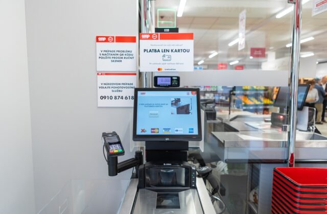 386821_coop-jednota-surany-2-640x420.jpg COOP Jednota 24/7 prichádza do ďalších miest. Nakúpite tu kedykoľvek, vrátane Veľkej noci