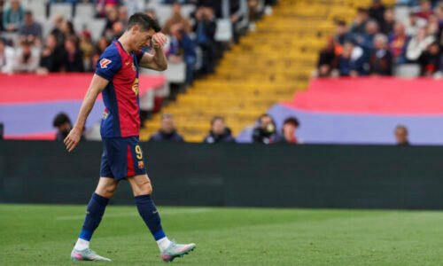 Lewandovski vynechá El Clásico aj semifinále Ligy majstrov, jeho absencia môže narušiť šance Barcelony na trofeje
