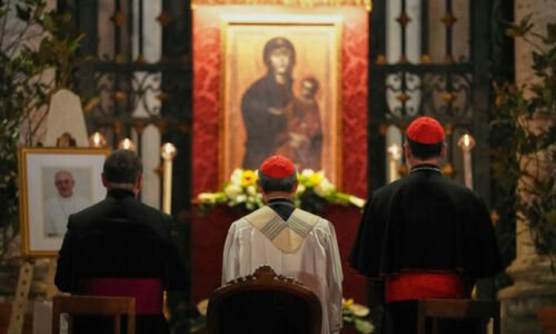 František nie je prvým pápežom pochovaným v Bazilike Santa Maria Maggiore, je ich tam už sedem – VIDEO, FOTO
