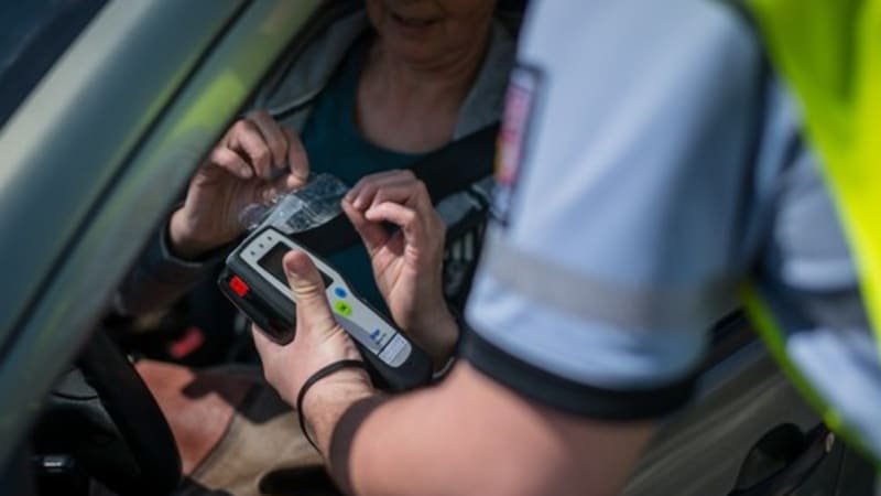 Pozor na zbytkový alkohol po Velikonocích, varuje expert. Řekl, kde čekat dopravní kontroly Pozor na zbytkový alkohol po Velikonocích, varuje expert. Řekl, kde čekat dopravní kontroly
