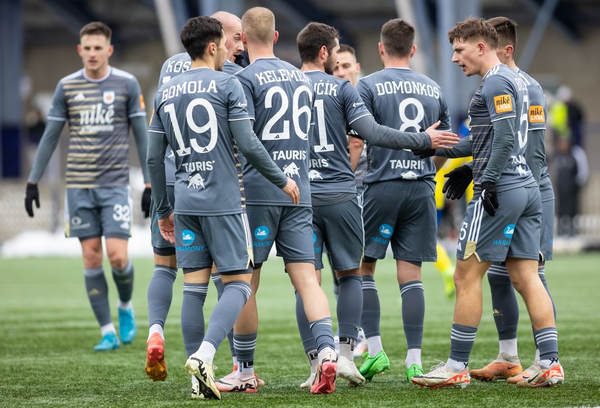 Čaro Františka Straku zatiaľ neúčinkuje. Banská Bystrica nezvládla v Ružomberku prvé semifinále