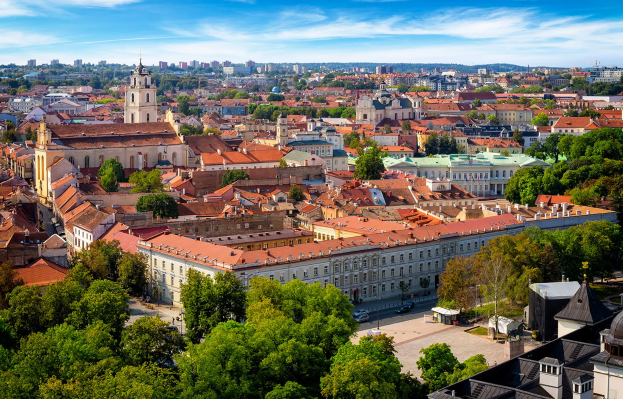 Litva obviňuje Rusko a Bielorusko z viacerých útokov vo Vilniuse. Chcú vyvolať konflikty, tvrdí tajná služba Litva obviňuje Rusko a Bielorusko z viacerých útokov vo Vilniuse. Chcú vyvolať konflikty, tvrdí tajná služba