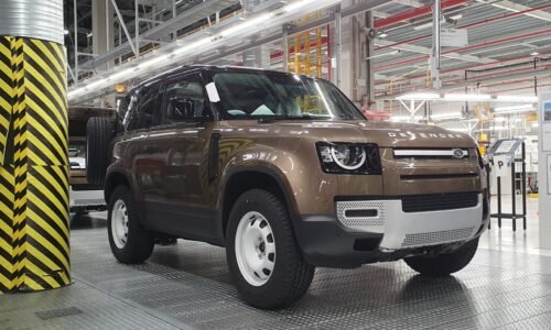 Trumpove clá zasiahnu nitriansky Jaguar viac ako Volkswagen v Bratislave. Dôvodom je jeden konkrétny model Trumpove clá zasiahnu nitriansky Jaguar viac ako Volkswagen v Bratislave. Dôvodom je jeden konkrétny model