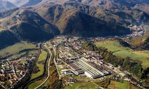 Od šrotu cez pece, stolice až po zákazníka. Oceľ v Podbrezovej chceli už králi, teraz fabriku ničia energie