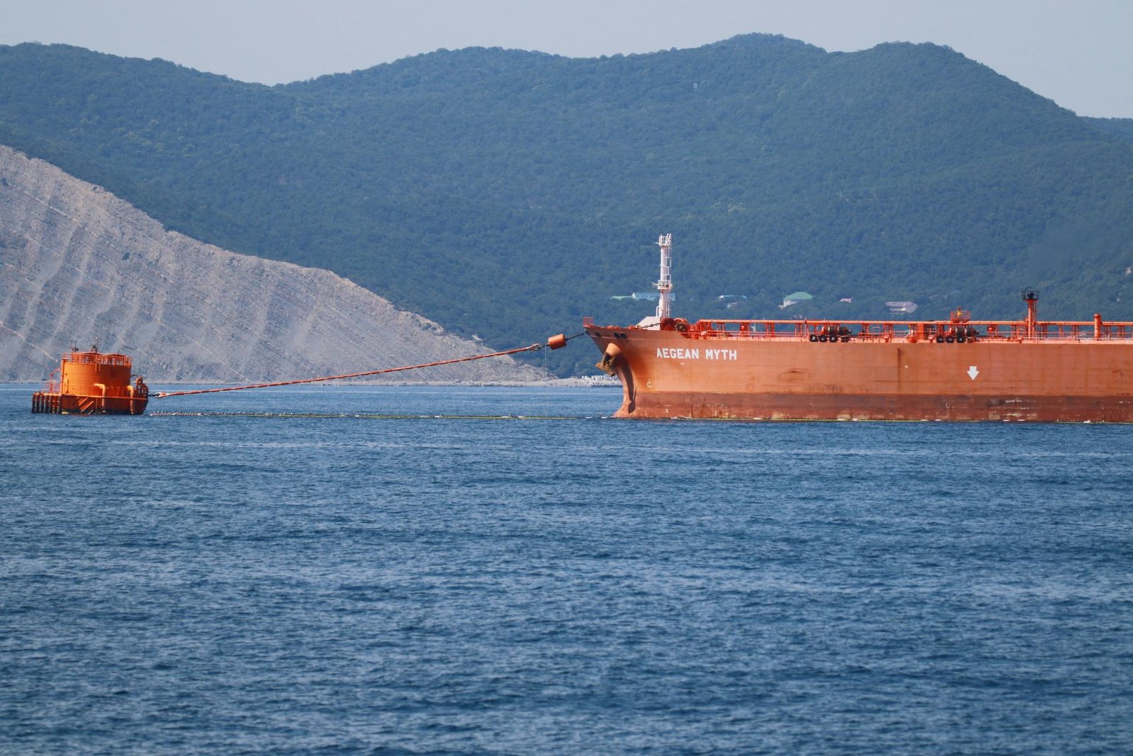 Rusko stlačilo podiel ropy z OPEC na indickom dovoze na historické minimum