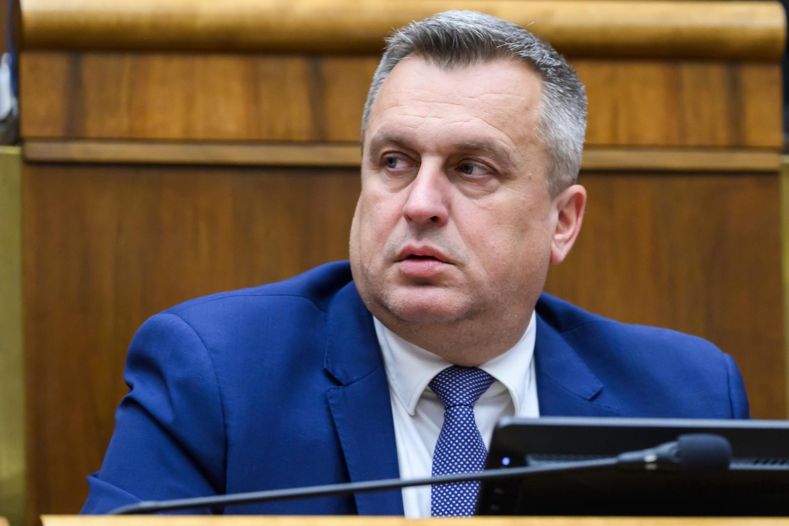 SNS podáva na májovú schôdzu návrh na čiastočné zrušenie transakčnej dane SNS podáva na májovú schôdzu návrh na čiastočné zrušenie transakčnej dane