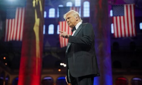 Zmena usporiadania sveta. Krajiny chcú s Trumpom rokovať o clách, jeho ľudia mlčia