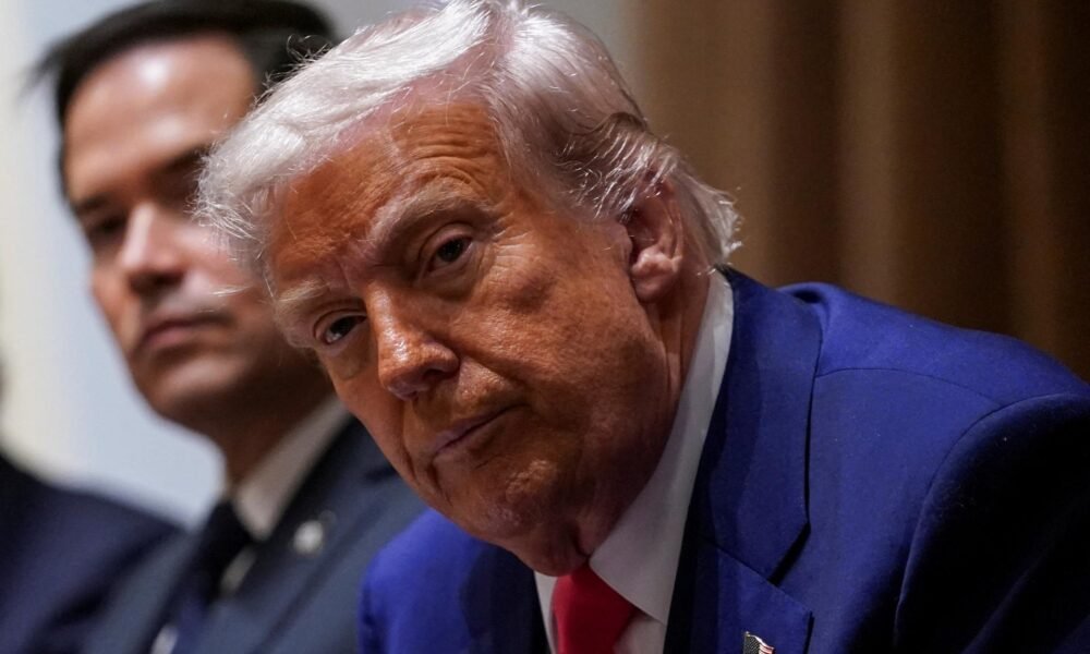 Spotrebiteľská dôvera v USA opäť klesla, panujú obavy z dopadov colnej vojny