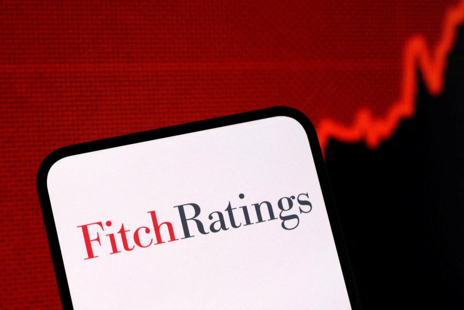 Agentúra Fitch zhoršila výhľad rastu svetovej ekonomiky pod dve percentá, je za tým obchodné napätie
