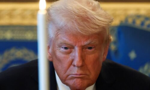 Trump mal zablokovať plánovaný izraelský útok na iránske jadrové zariadenia, uprednostnil rokovania