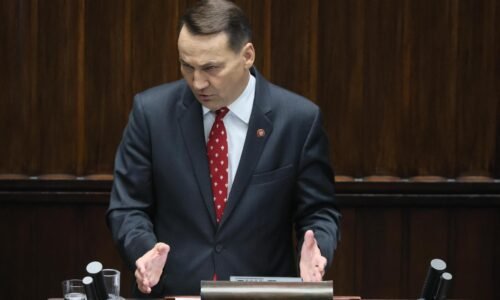 Ukrajina nemá dôvod kapitulovať, vyhlásil šéf poľskej diplomacie