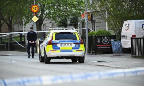 Po streľbe v švédskej Uppsale hlási polícia troch mŕtvych, útočník mal ujsť na elektrickej kolobežke