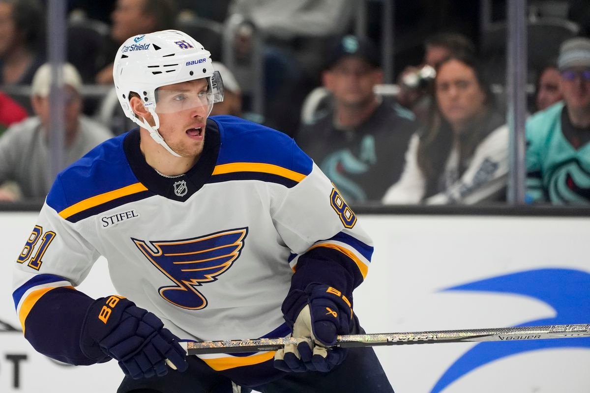 St. Louis Blues vypadol útočník, Holloway sa na ľade nepredstaví dva týždne