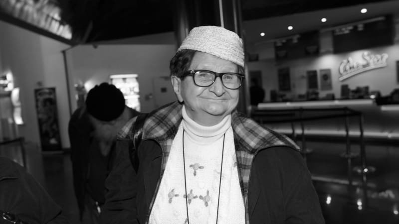 Zemřela legendární „babka“ z Babovřesk. K roli přišla díky příhodě s Troškou Zemřela legendární „babka“ z Babovřesk. K roli přišla díky příhodě s Troškou