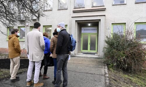 Trenčianska samospráva chce zabezpečiť rekonštrukciu časti monobloku bojnickej nemocnice Trenčianska samospráva chce zabezpečiť rekonštrukciu časti monobloku bojnickej nemocnice