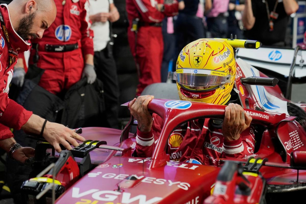 Rozlúčka s Ferrari po aktuálnej sezóne? Lewis Hamilton sa ozval po vyhlásení Ralfa Schumachera