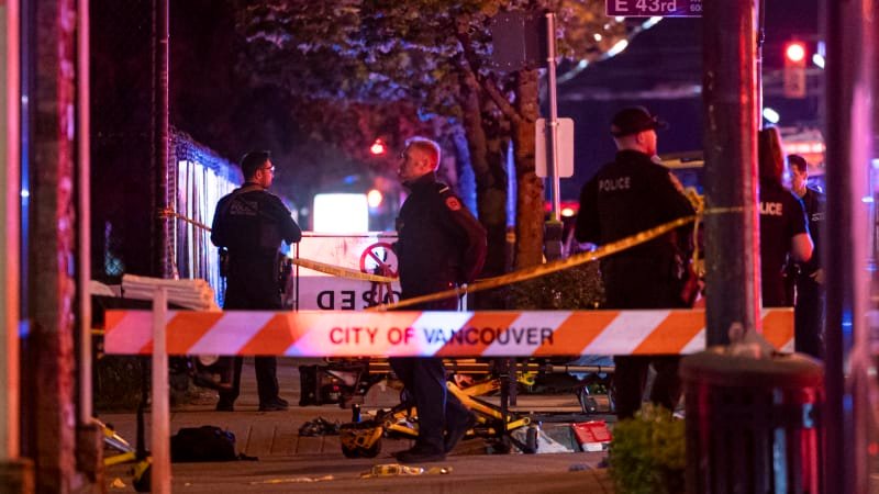 Řidič najel do davu na festivalu ve Vancouveru. Na místě je řada mrtvých Řidič najel do davu na festivalu ve Vancouveru. Na místě je řada mrtvých