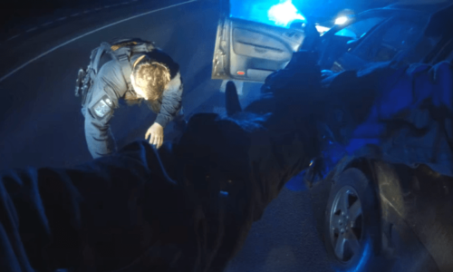 Zběsilá honička v Hradci: 26letý řidič měl v krvi dvě promile, policisté museli tasit zbraň