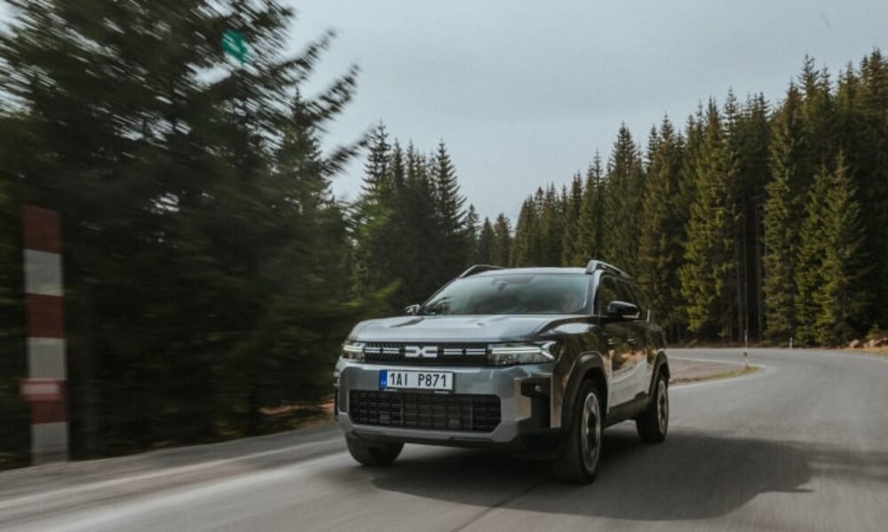 Dacia Bigster je nejlépe jezdící model značky v historii. V čem všem předčí Duster?