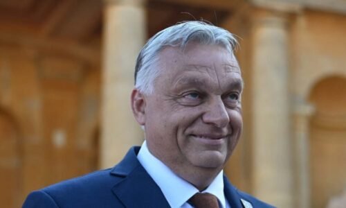 Maďarsko přijalo novelu omezující práva LGBT+. Dotkne se i „zrádců národa“ s dvěma pasy