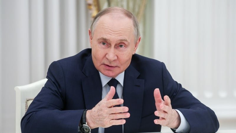 Politici i bojovníci za Ukrajinu na Putinově listu. Šéf Kremlu pátrá po nepohodlných Češích