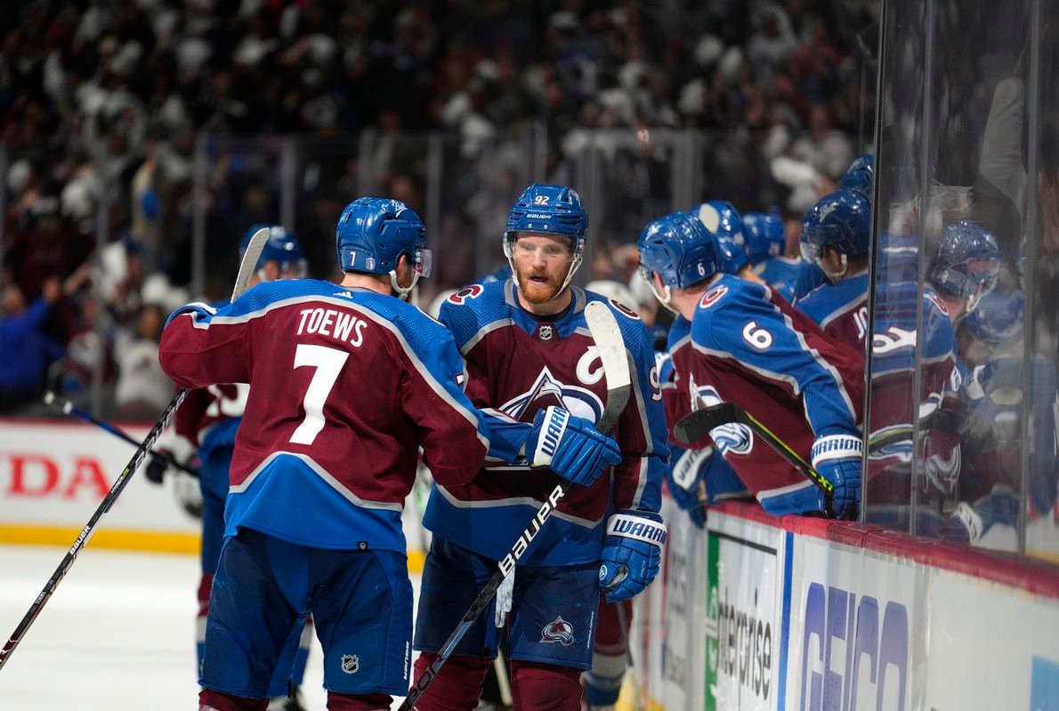 VIDEO Colorado zvládlo druhý domáci zápas, zažiaril navrátilec Landeskog. Ottawa je stále v hre VIDEO Colorado zvládlo druhý domáci zápas, zažiaril navrátilec Landeskog. Ottawa je stále v hre