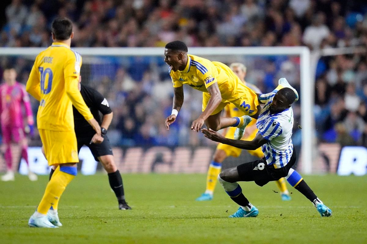 Leeds a Burnley sa vrátili do Premier League. Zabojujú ešte o celkový triumf
