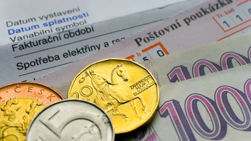 Dodavatelé energií dostali milionové pokuty. Smlouvy je třeba číst pečlivě, říká expert Dodavatelé energií dostali milionové pokuty. Smlouvy je třeba číst pečlivě, říká expert