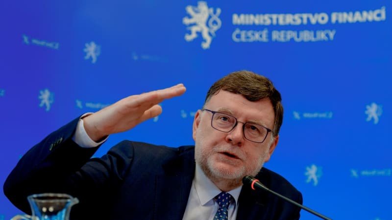 Stanjura: Cítím se jako reprezentant střední třídy. Chudší domácnosti daň z práce často neplatí Stanjura: Cítím se jako reprezentant střední třídy. Chudší domácnosti daň z práce často neplatí