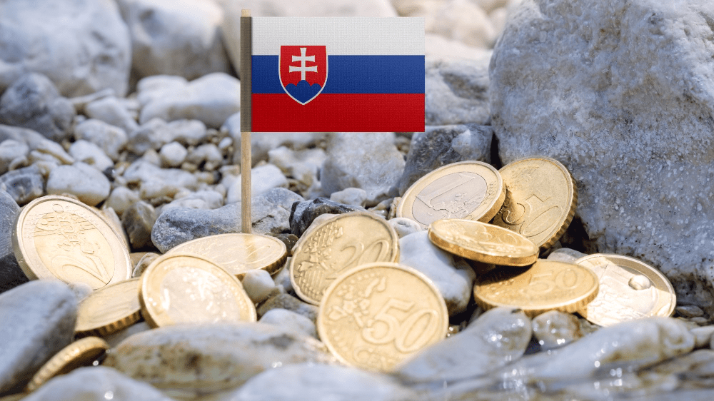 Ekonomická búrka sa blíži. Hlavný ekonóm NBS odhaľuje, čo čaká Slovensko Ekonomická búrka sa blíži. Hlavný ekonóm NBS odhaľuje, čo čaká Slovensko