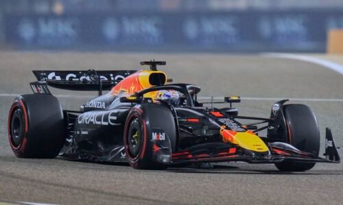Max Verstappen sa vyjadril k nekončiacim špekuláciam o jeho budúcnosti