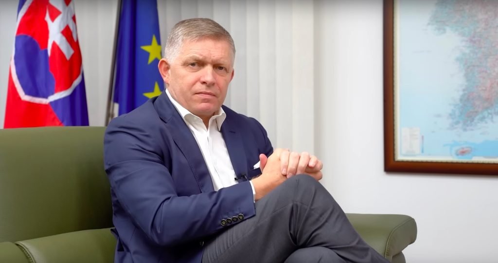 VIDEO: „EÚ bola pôvodne mierový projekt, no dnes je z nej vojenský blok.  VIDEO: „EÚ bola pôvodne mierový projekt, no dnes je z nej vojenský blok.