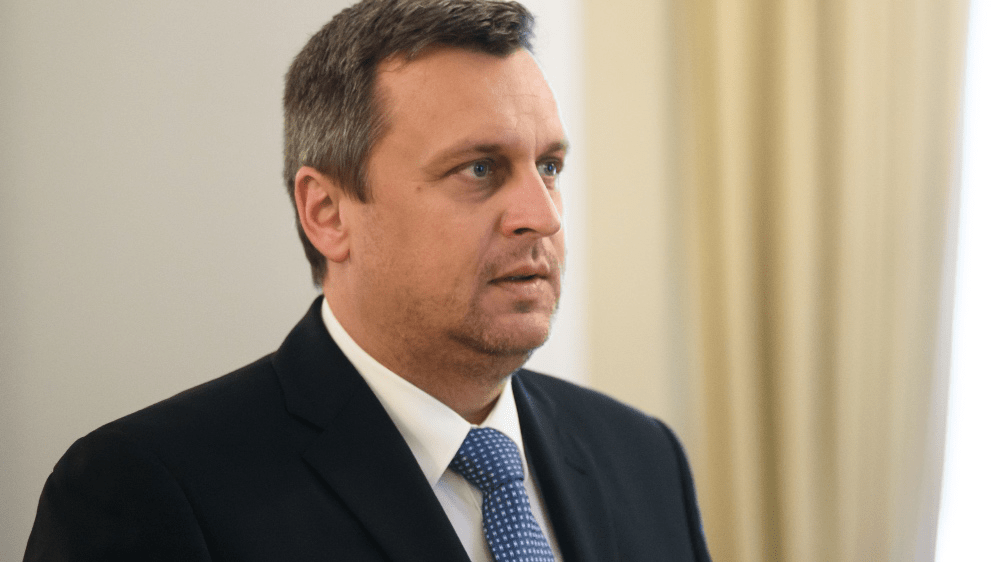 SNS naďalej trvá na úprave či zrušení transakčnej dane. Návrh je už v parlamente SNS naďalej trvá na úprave či zrušení transakčnej dane. Návrh je už v parlamente