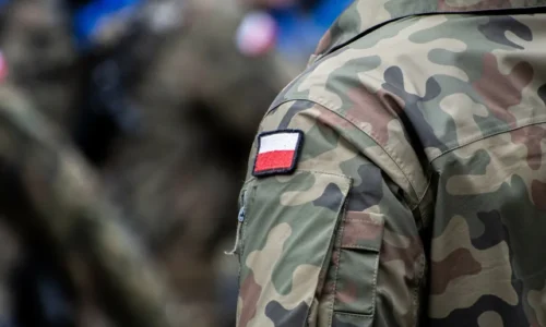 Väčšina Poliakov je proti vyslaniu vojakov na Ukrajinu