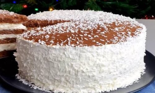 Veľká VEĽKONOČNÁ MAŠKRTA: Vláčna kakaová torta so smotanovým krémom!