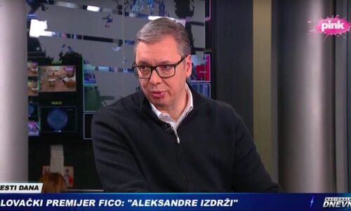 VIDEO: Srbský prezident Vučič poďakoval slovenskému premiérovi Ficovi aj maďarskému ministerskému predsedovi Orbánovi za bratskú podporu VIDEO: Srbský prezident Vučič poďakoval slovenskému premiérovi Ficovi aj maďarskému ministerskému predsedovi Orbánovi za bratskú podporu