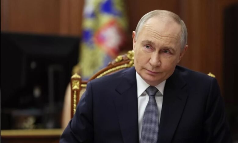 Putinovo trojdňové prímerie pri príležitosti 80. výročia víťazstva sa začalo Putinovo trojdňové prímerie pri príležitosti 80. výročia víťazstva sa začalo