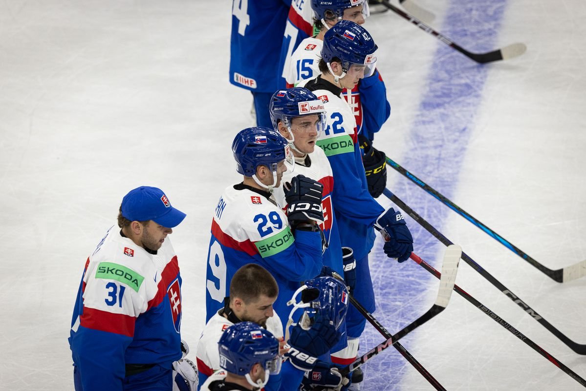Komentár Päťgólová facka na začiatok MS v hokeji 2025. Prehra, za ktorú netreba hráčov zatracovať Komentár Päťgólová facka na začiatok MS v hokeji 2025. Prehra, za ktorú netreba hráčov zatracovať