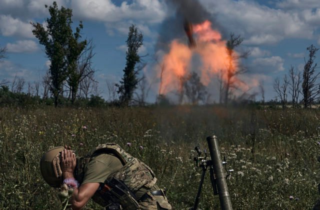 406471_russia_ukraine_war_32278-640x420.jpg Vláda nás potichu zaťahuje do vojny – spúšťame petíciu a hromadnú pripomienku