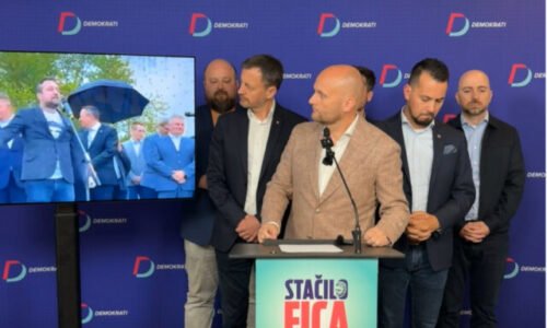 Demokrati odmietajú zaťahovanie strany do atentátu na Fica, podľa nich ide o prekrývanie skutočných problémov – VIDEO, FOTO