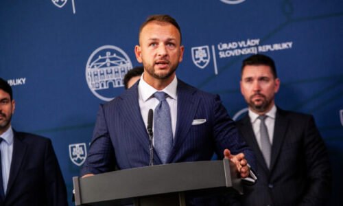Pri nominácii guvernéra NBS platí koaličná zmluva, zdôrazňuje strana Hlas, ktorá podporuje Kažimíra