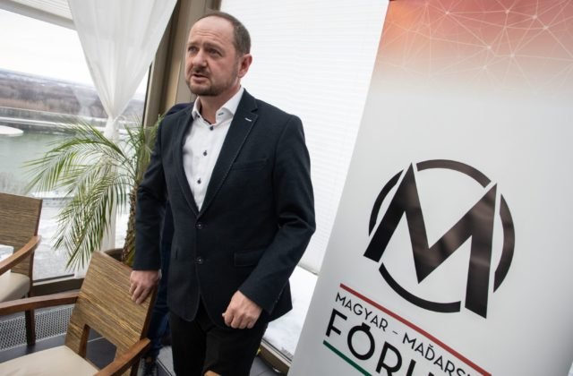 420699_img_3661_copy-1-640x420.jpg Maďarské fórum vyzýva Fica, aby nestaval sochu maršalovi Konevovi