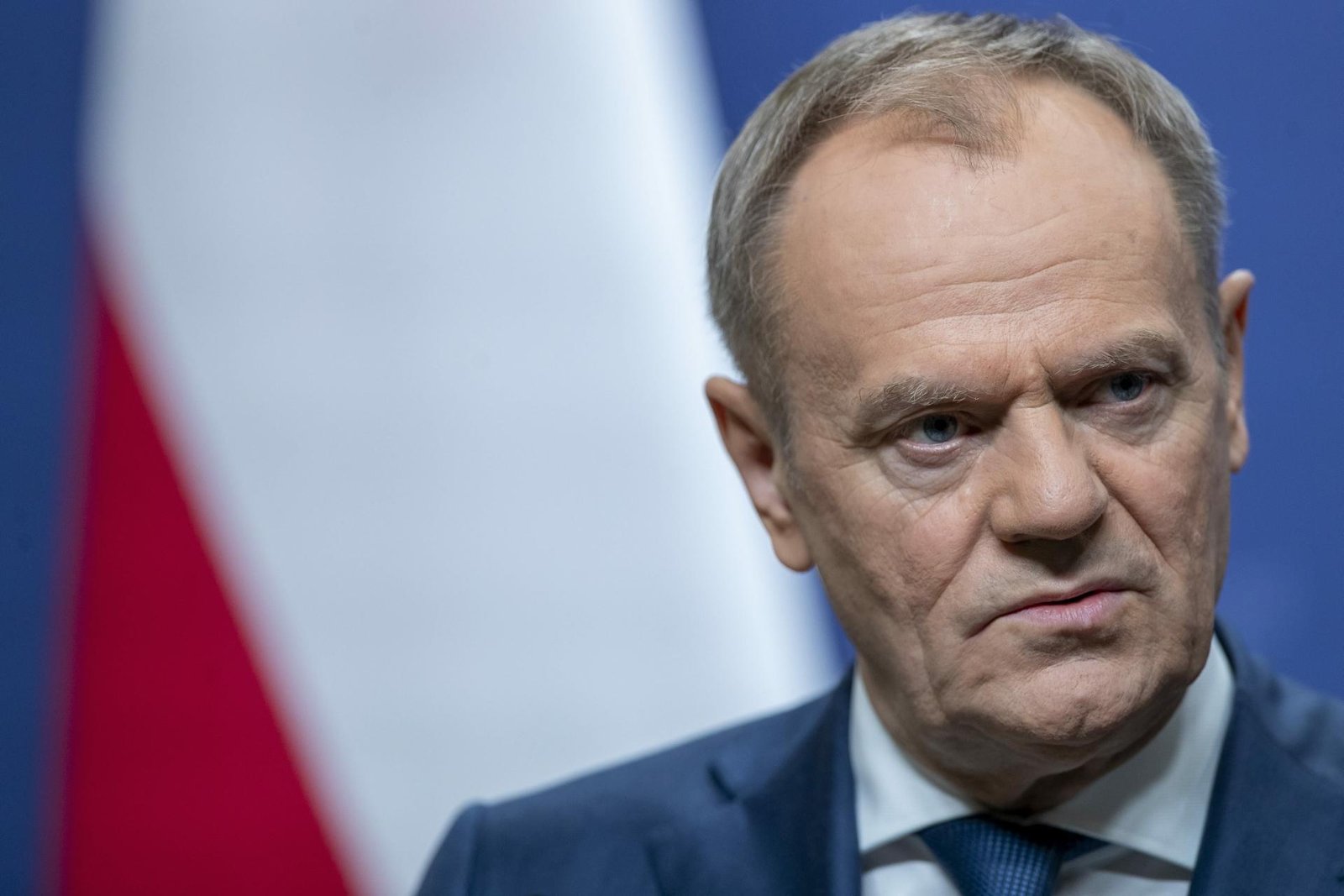 Poľský premiér Tusk skritizoval účasť lídrov na oslavách v Moskve Poľský premiér Tusk skritizoval účasť lídrov na oslavách v Moskve