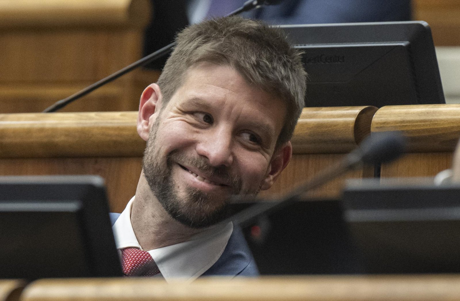 Vlna rušenia podnikov a prepúšťanie. Opozičné PS vyzýva premiéra a koalíciu, aby zrušili transakčnú daň Vlna rušenia podnikov a prepúšťanie. Opozičné PS vyzýva premiéra a koalíciu, aby zrušili transakčnú daň