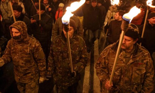 “Nacizmus žije a čaká na svoj čas.” Politológ vysvetlil kto a prečo v Európe pripravuje pomstu za Hitlerovu porážku