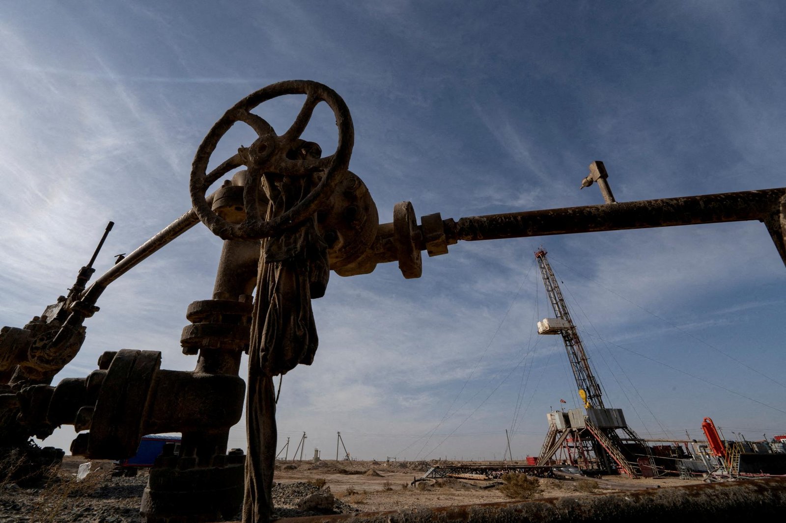 Osem producentov ropy z OPEC+ sa dohodlo na ďalšom zvýšení ťažby