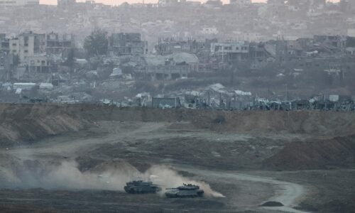 Izrael mobilizuje armádu pre plánovanú ofenzívu v Gaze, rozoslal desiatky tisíc povolávacích rozkazov Izrael mobilizuje armádu pre plánovanú ofenzívu v Gaze, rozoslal desiatky tisíc povolávacích rozkazov