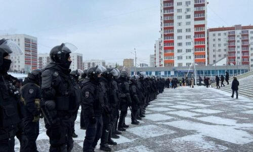 Ruská polícia zatýkala vo vydavateľstve kvôli knihám pre LGBT komunitu, podľa Moskvy je "teroristická" Ruská polícia zatýkala vo vydavateľstve kvôli knihám pre LGBT komunitu, podľa Moskvy je „teroristická“